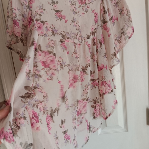 MUDD Ladies semi shear , lace top with chest ties. Size Small - Picture 7 of 7